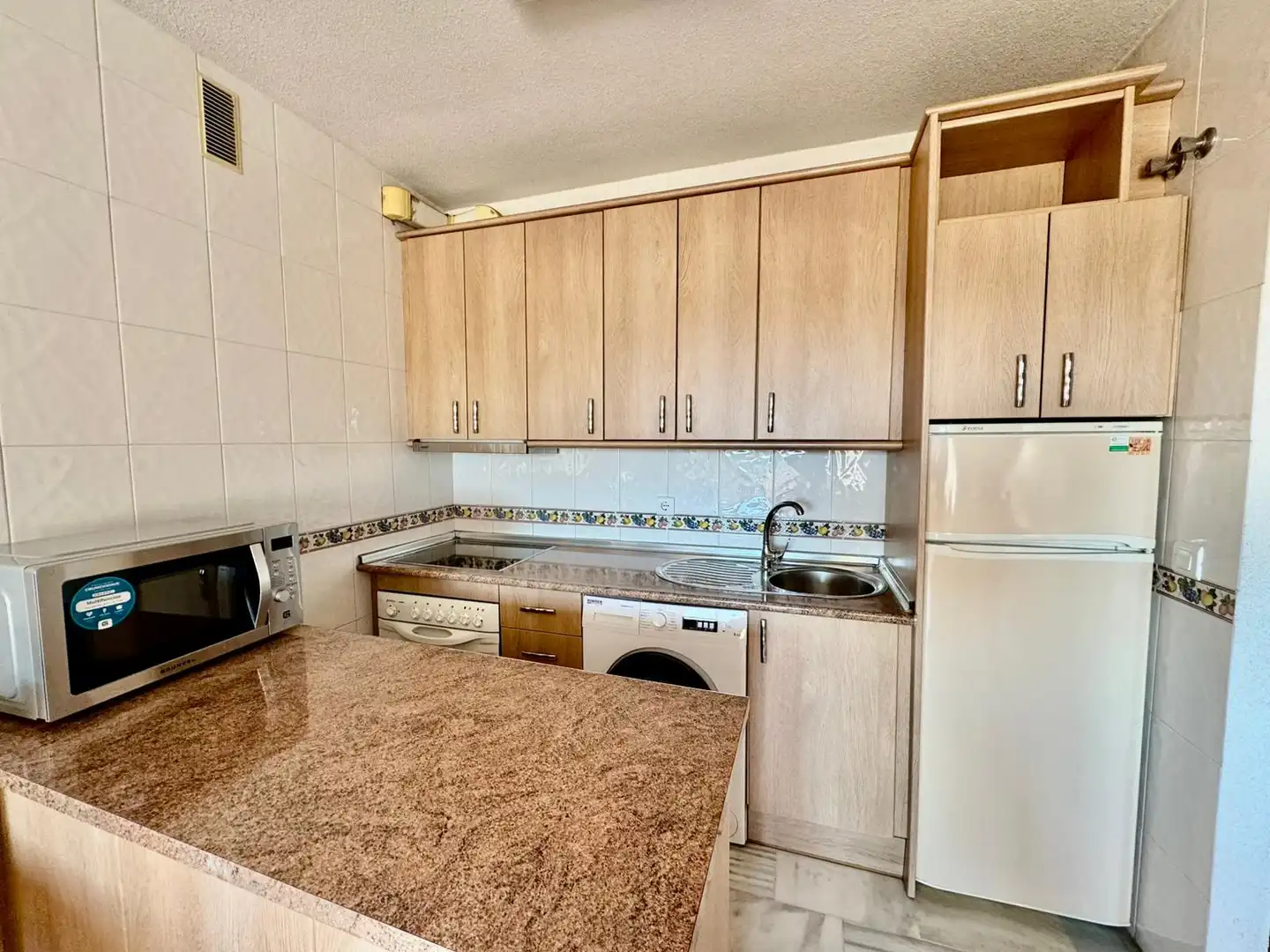 Kitchen of Apartments for sale in Fuengirola  with Terrace, Furnished and Oven
