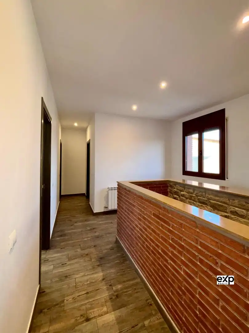 Casa o xalet en venda en Deltebre amb Calefacció, Terrassa i Balcó