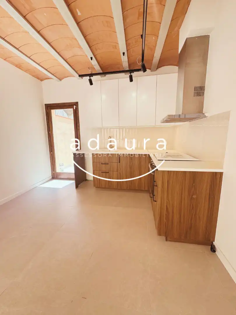 Kitchen of Ground floor for rent in Mataró  with Air Conditioner, Heating and Terrace