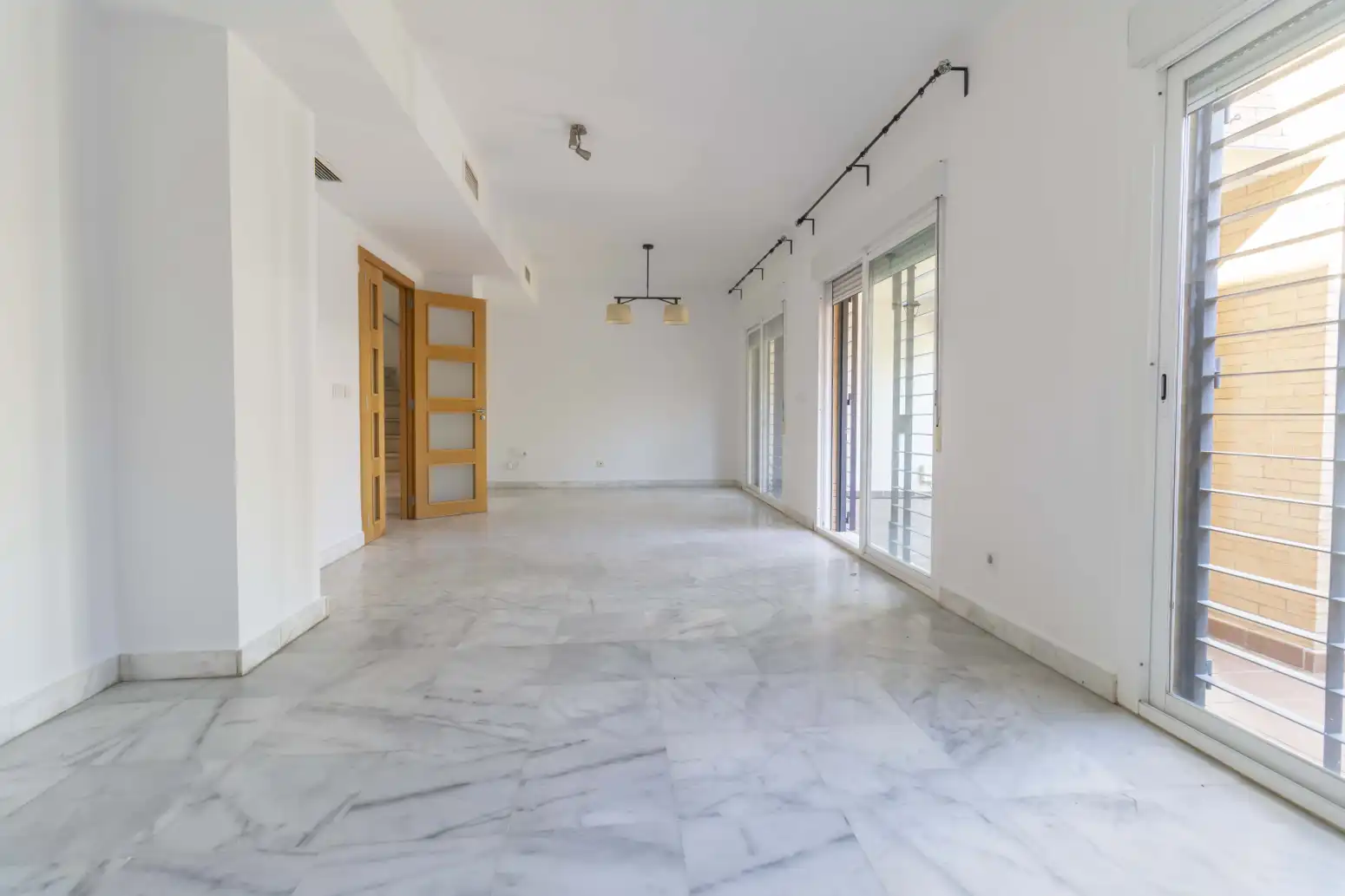 Casa adosada en venta en Espartinas con Aire acondicionado, Terraza y Piscina