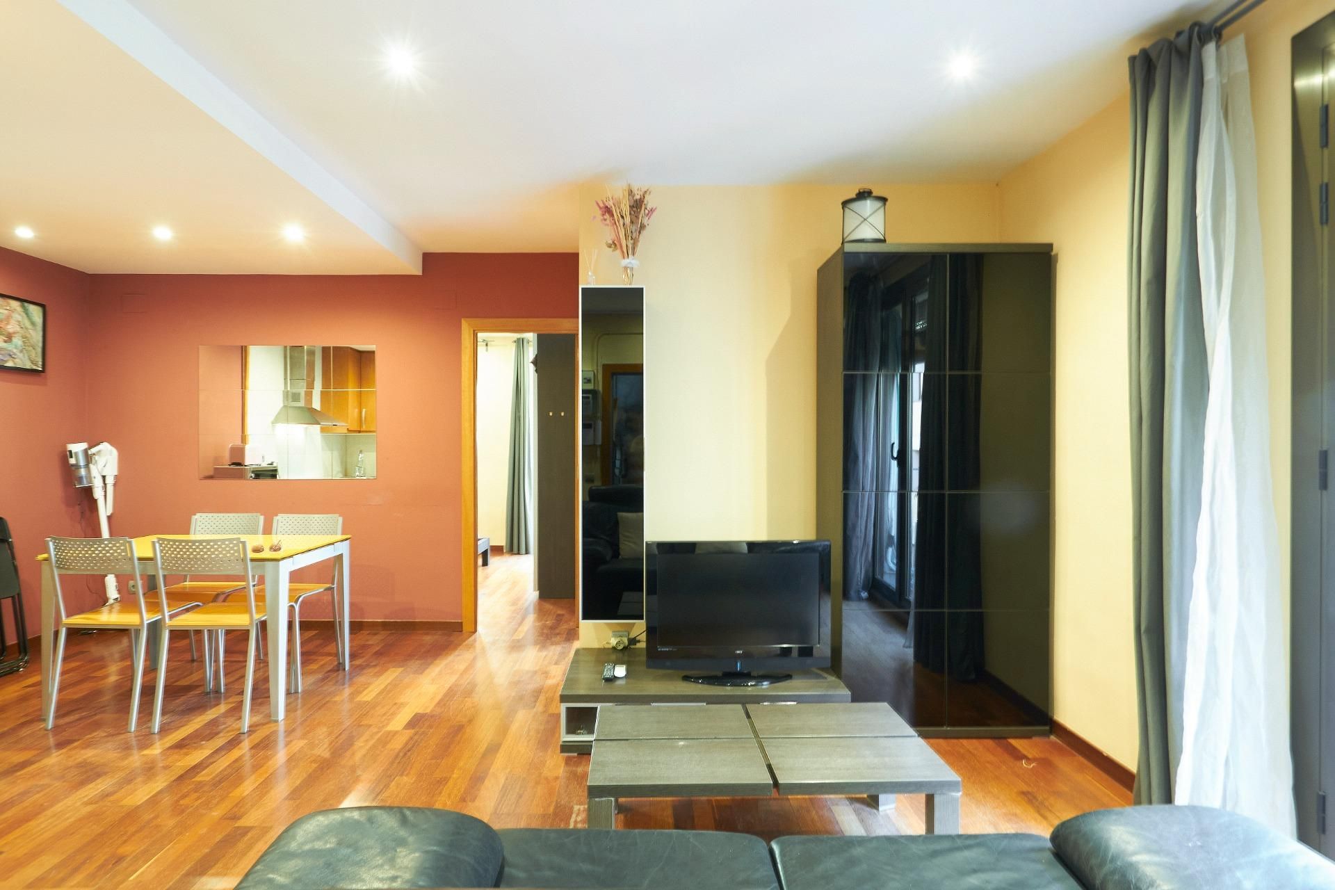 Sala d'estar de Pis en venda en  Barcelona Capital amb Calefacció, Parquet i Balcó