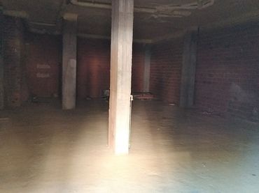 Local comercial de lloguer a La Roda