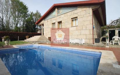 Swimming pool of House or chalet for sale in Salvaterra de Miño  with Heating, Private garden and Terrace