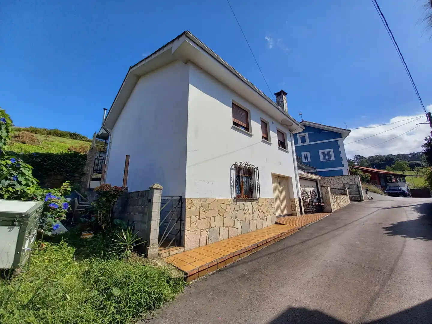 Casa con jardín en venta en Lugar Castro, imagen 2