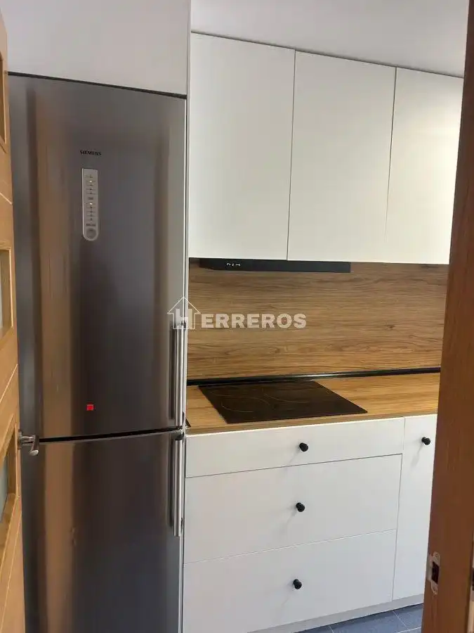 Cocina de Piso en venta en Albelda de Iregua con Calefacción, Parquet y Terraza