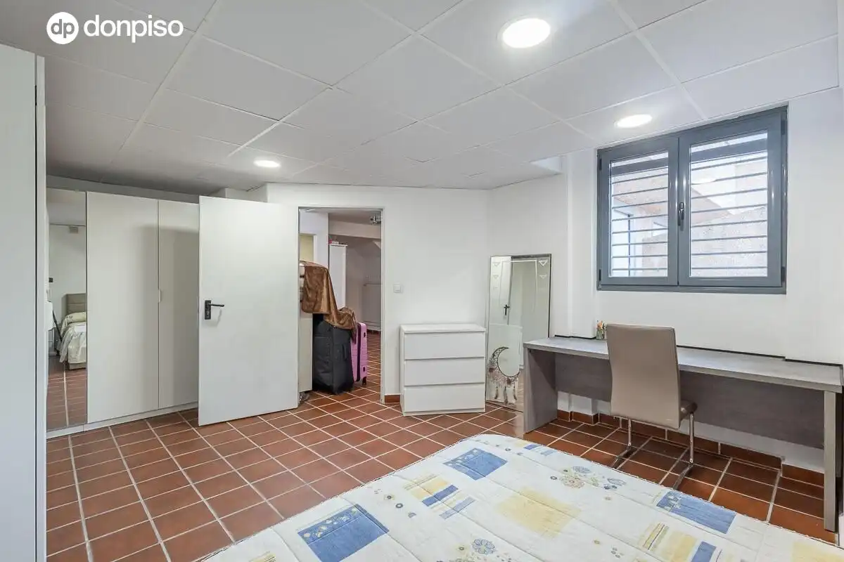 Casa adosada en venta en Armilla con Calefacción, Terraza y Amueblado