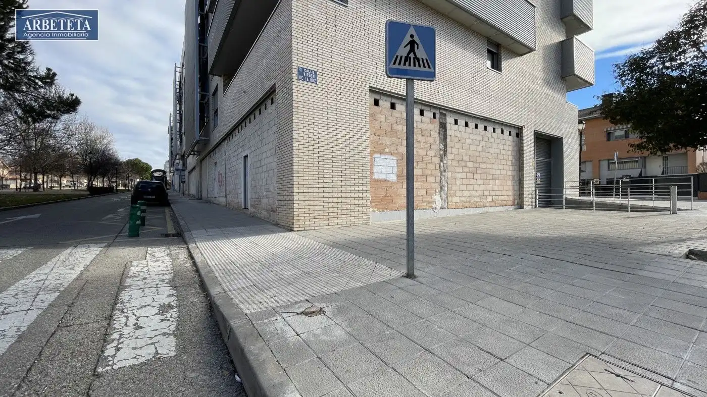 Local comercial en venta en Los Valles - Sanz Vázquez - El Fuerte