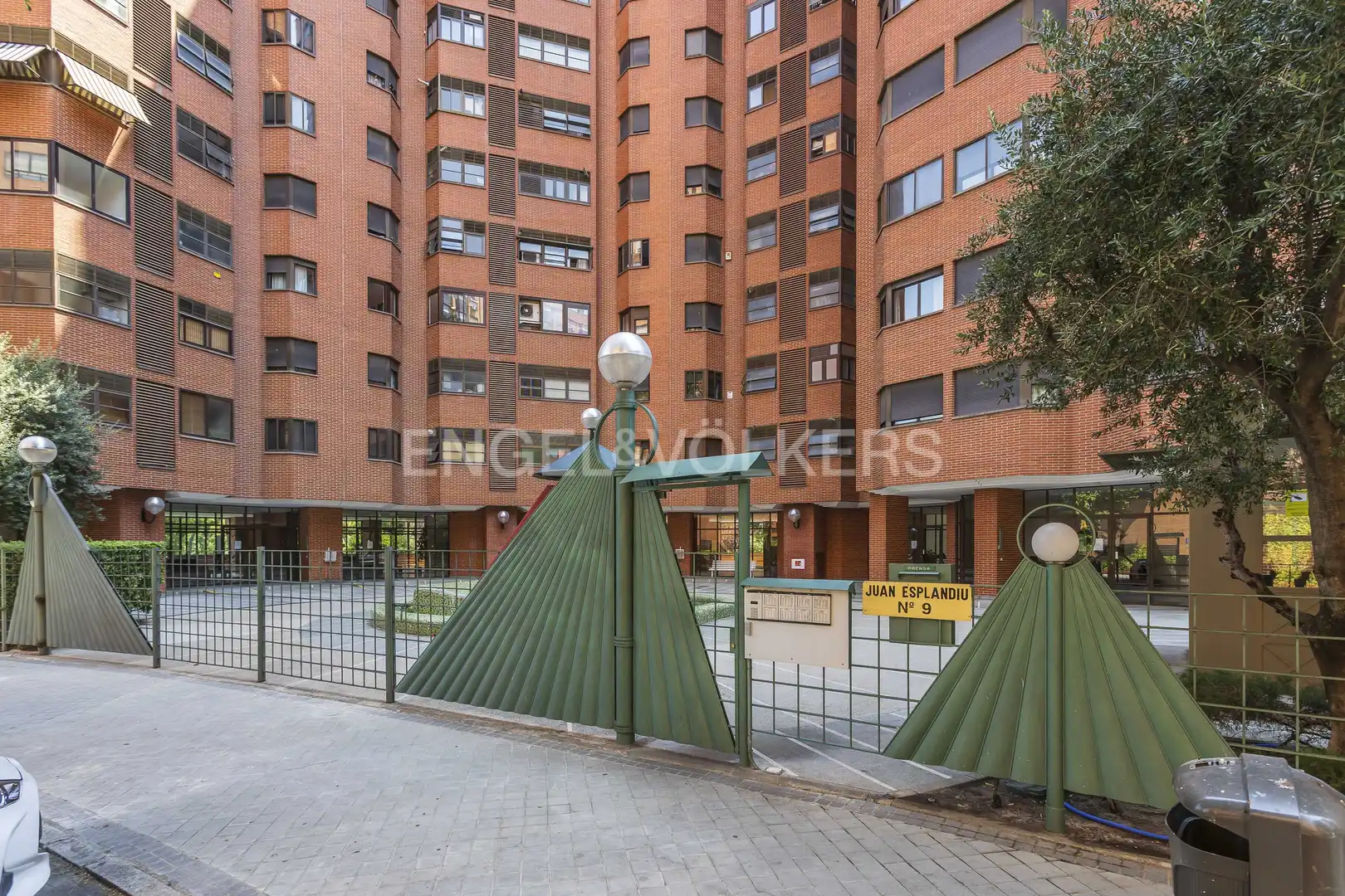 Vista exterior de Piso de alquiler en Madrid con Aire acondicionado, Calefacción y Amueblado
