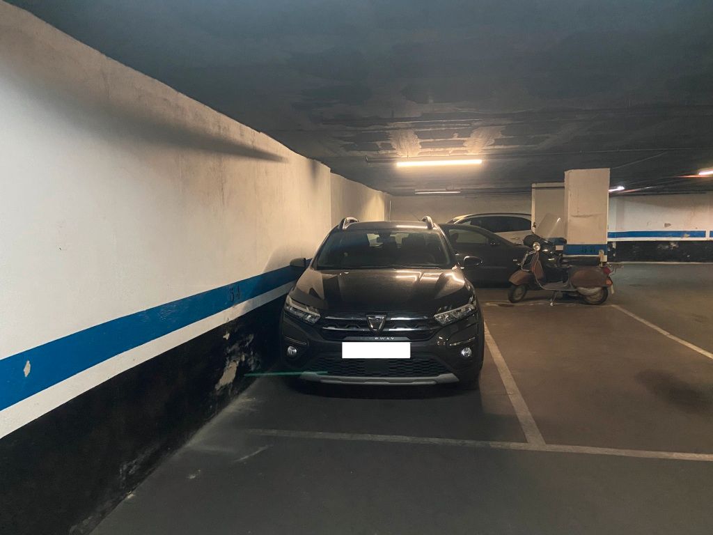 Aparcament de Garatge en venda en  Barcelona Capital
