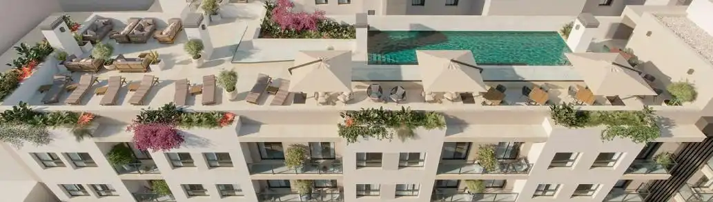 Piscina de Apartament en venda en Málaga amb Aire condicionat, Calefacció i Jardí privat