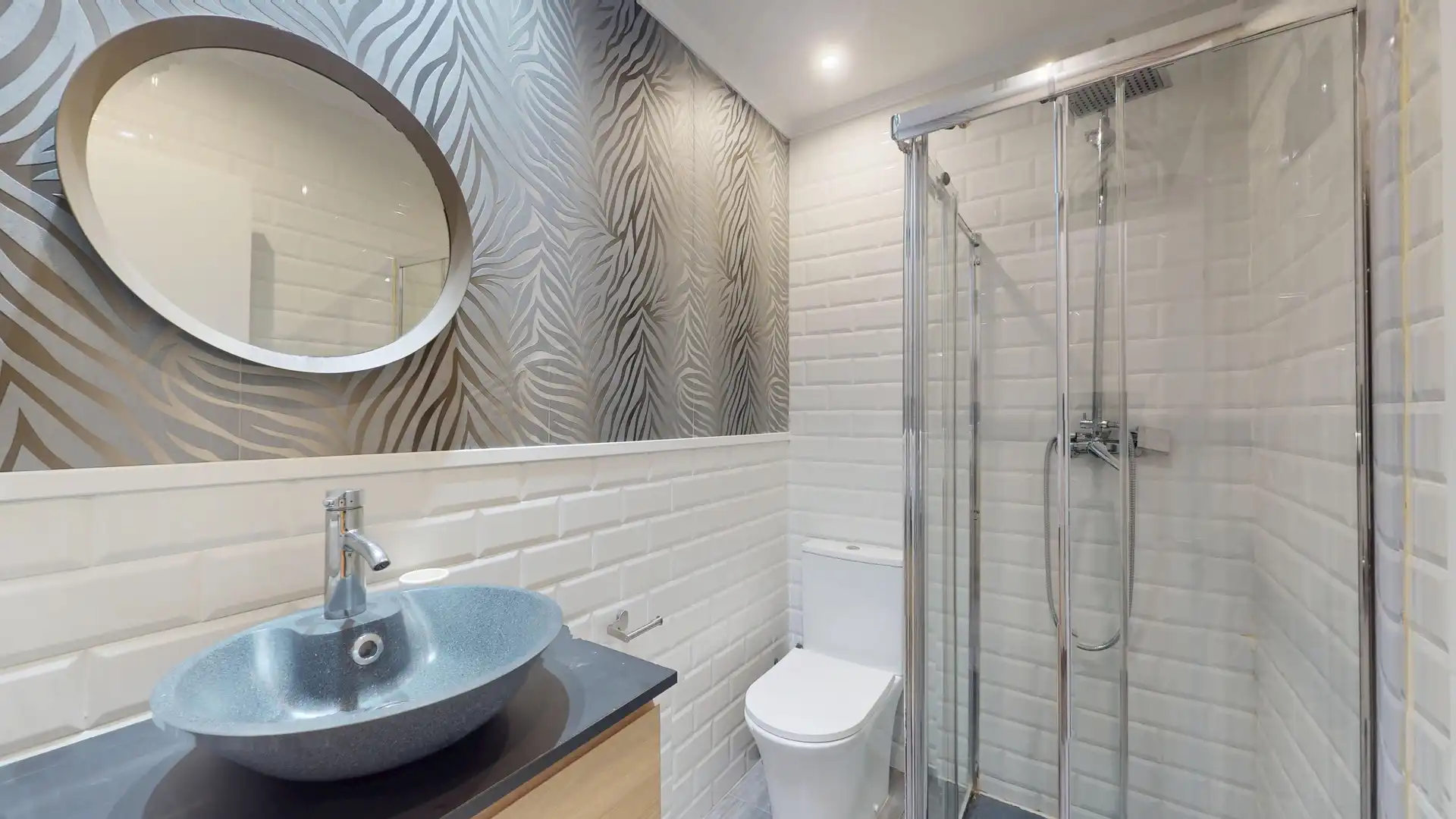 Baño de Planta baja en venta en Bilbao  con Calefacción