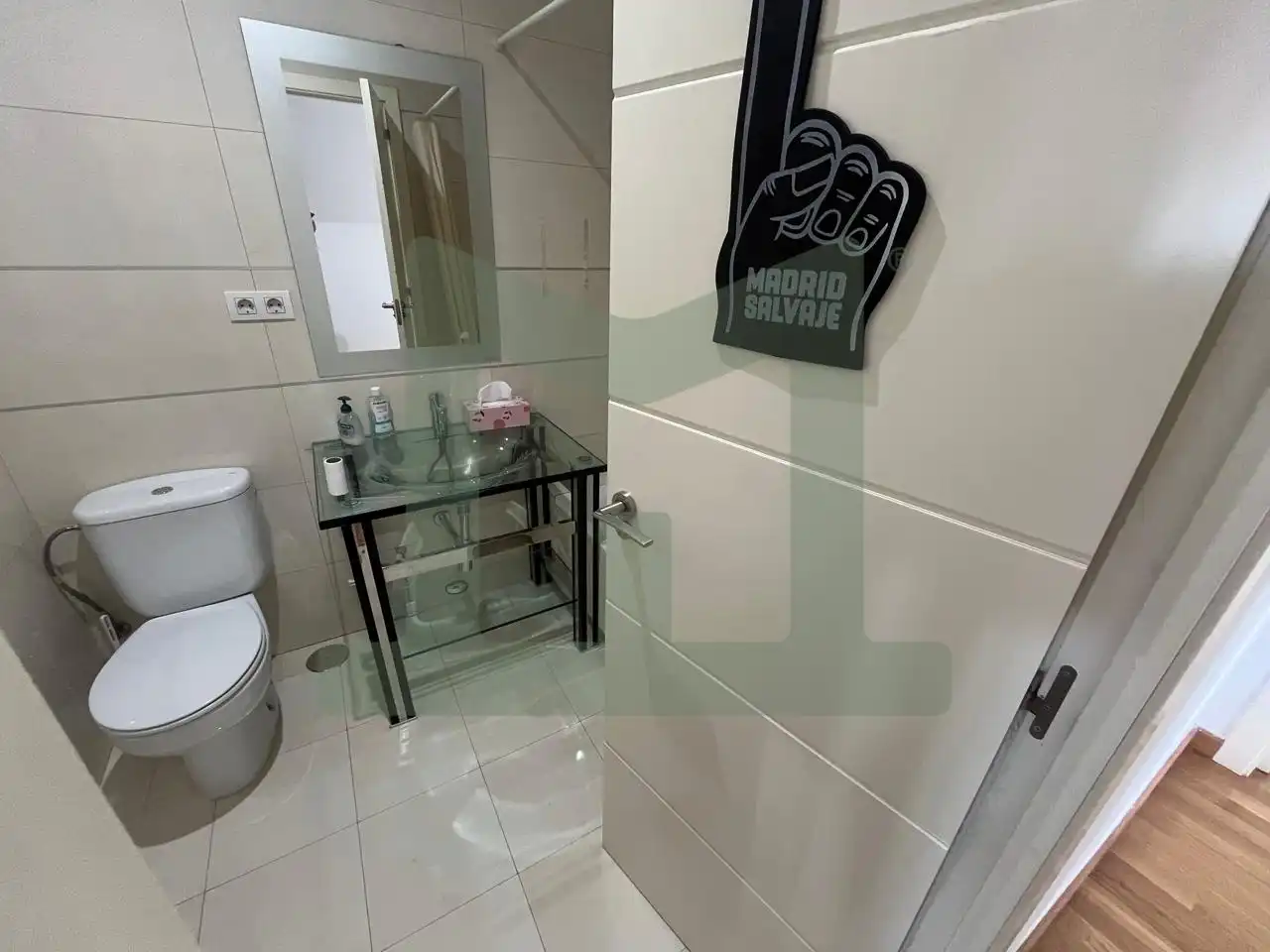 Bathroom of Office for rent in Madrid  with Furnished