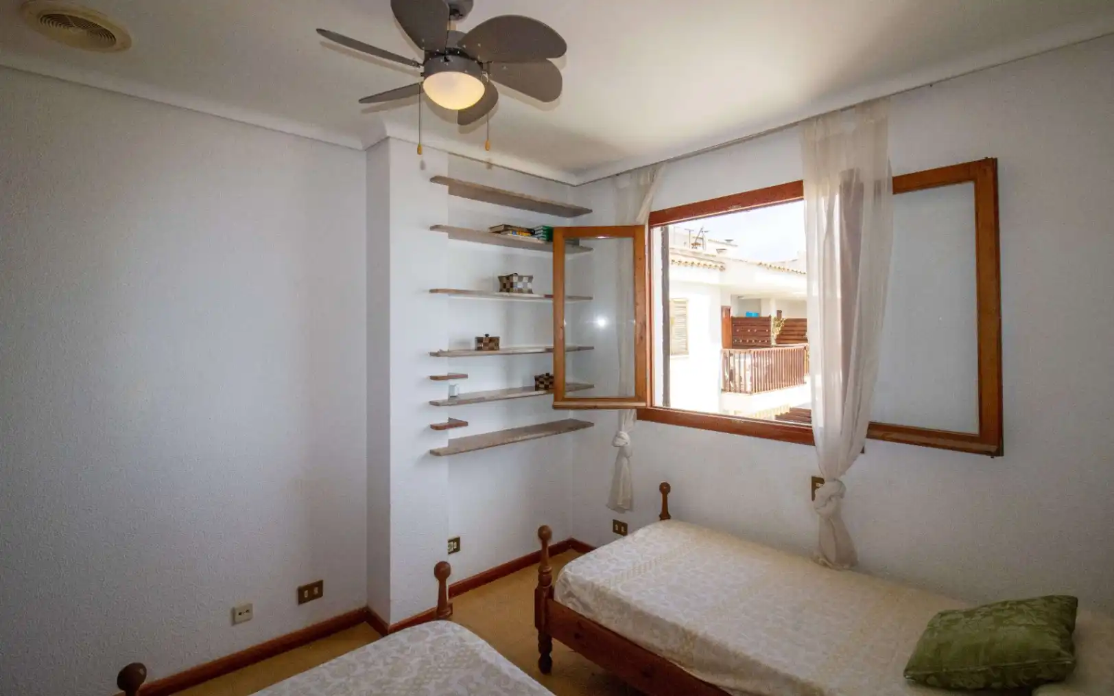 Habitación de Apartamento en venta en Alcalà de Xivert con Terraza, Amueblado y Internet