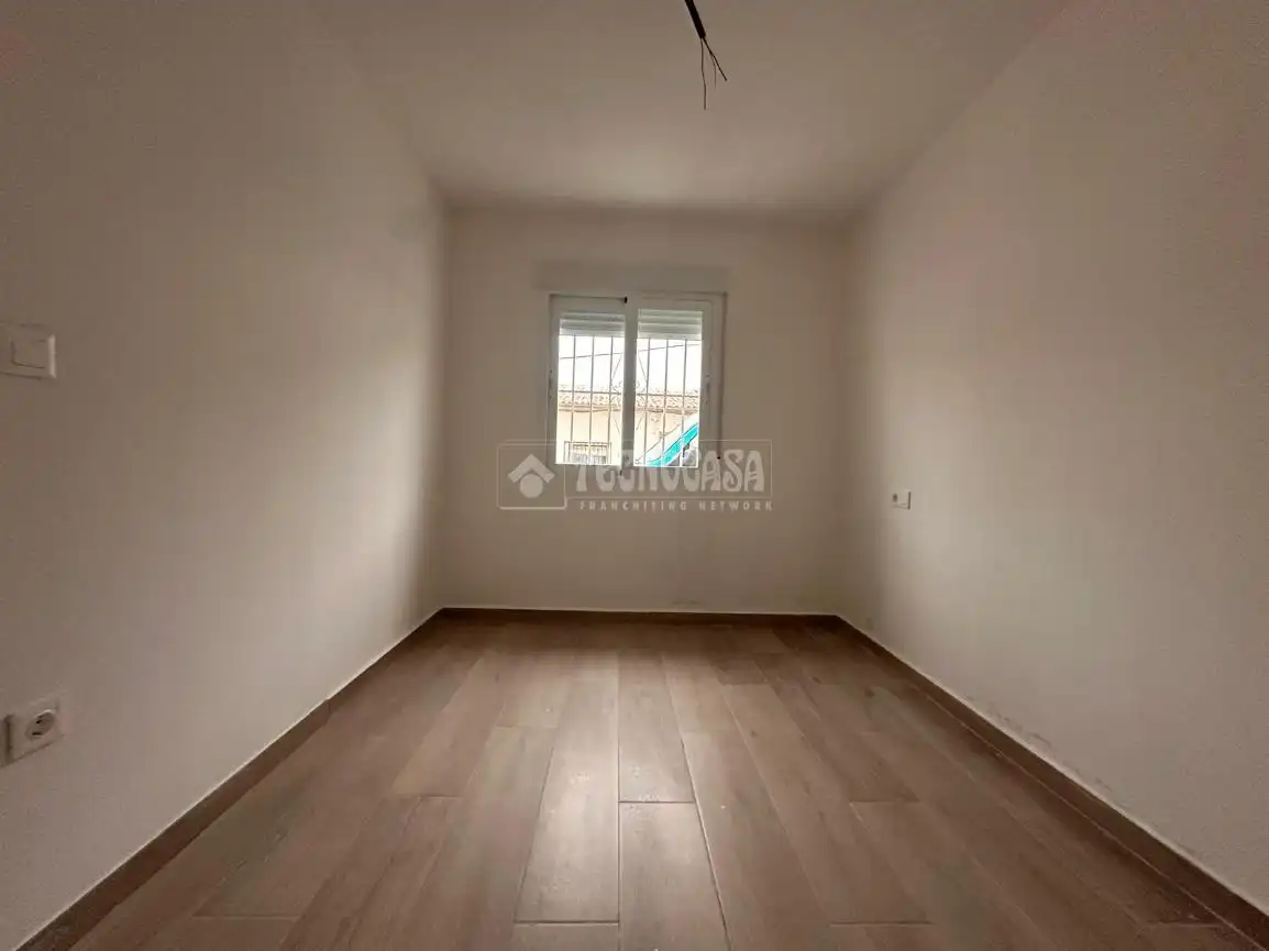 Habitación de Casa adosada en venta en Atarfe