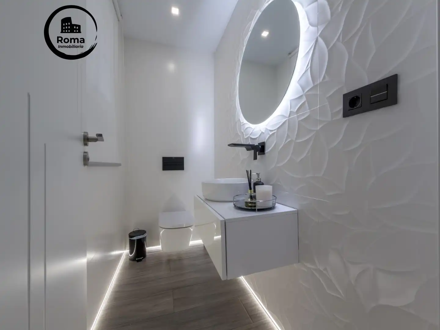 Bathroom of Detached homes for sale in Cenes de la Vega  with Air Conditioner, Heating and Terrace