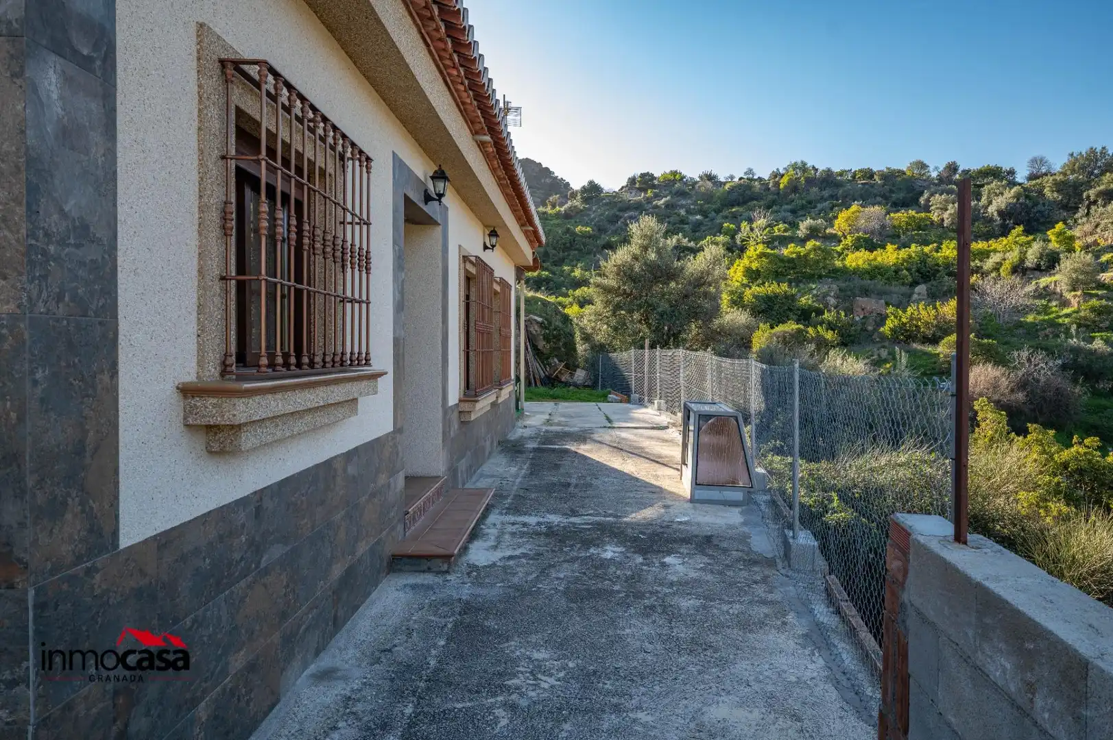Vista exterior de Casa o chalet en venta en Los Guájares