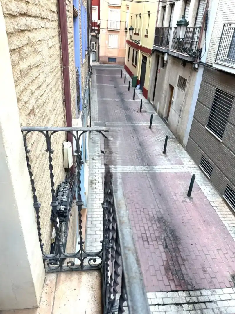 Exterior view of Study for sale in Zaragoza  with Heating and Balcony