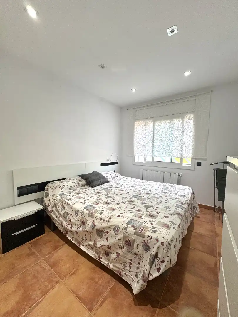 Habitación de Casa o chalet en venta en Rubí con Aire acondicionado, Calefacción y Jardín privado