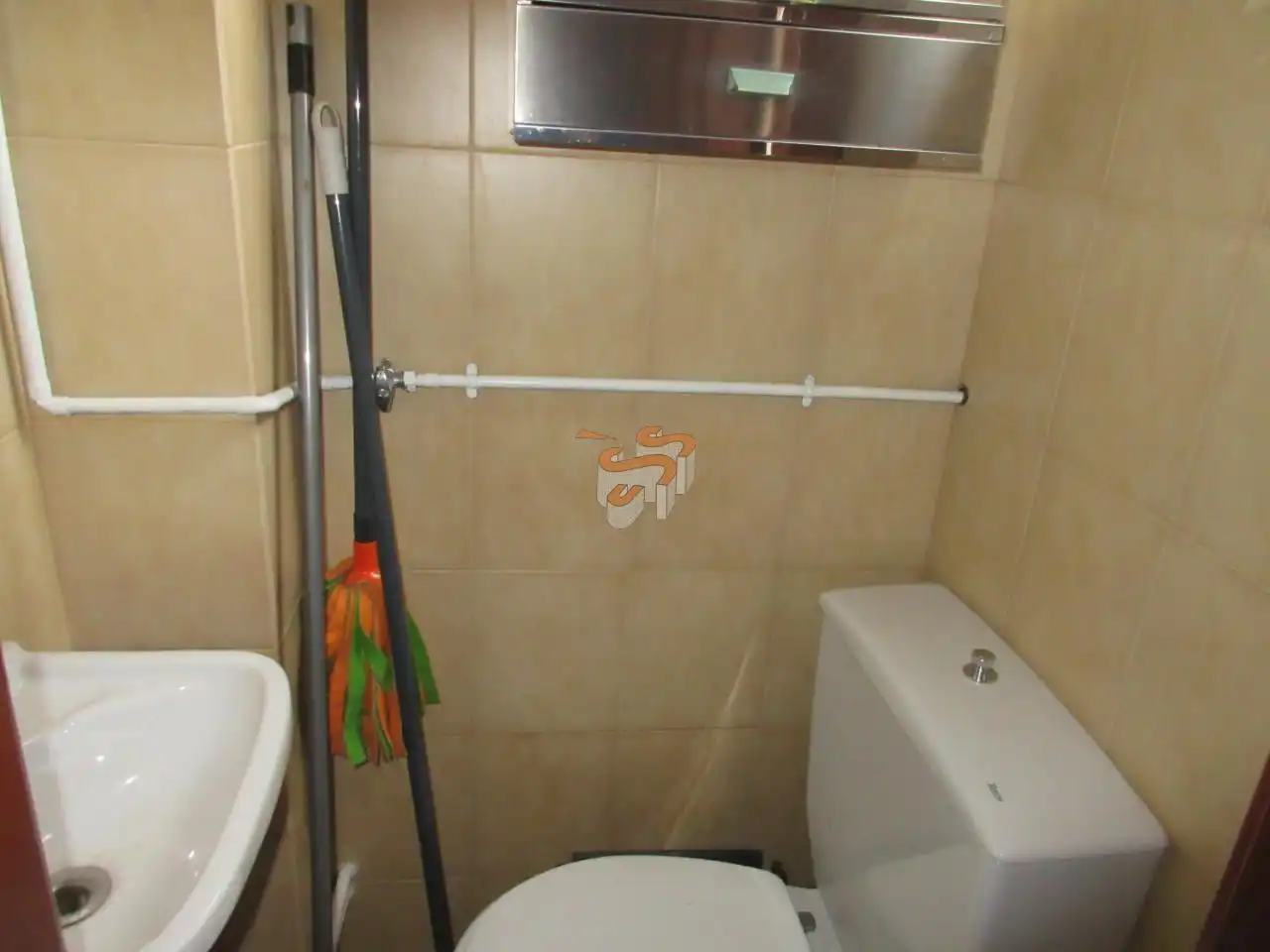 Baño de Piso en venta en Ferrol con Calefacción y Trastero