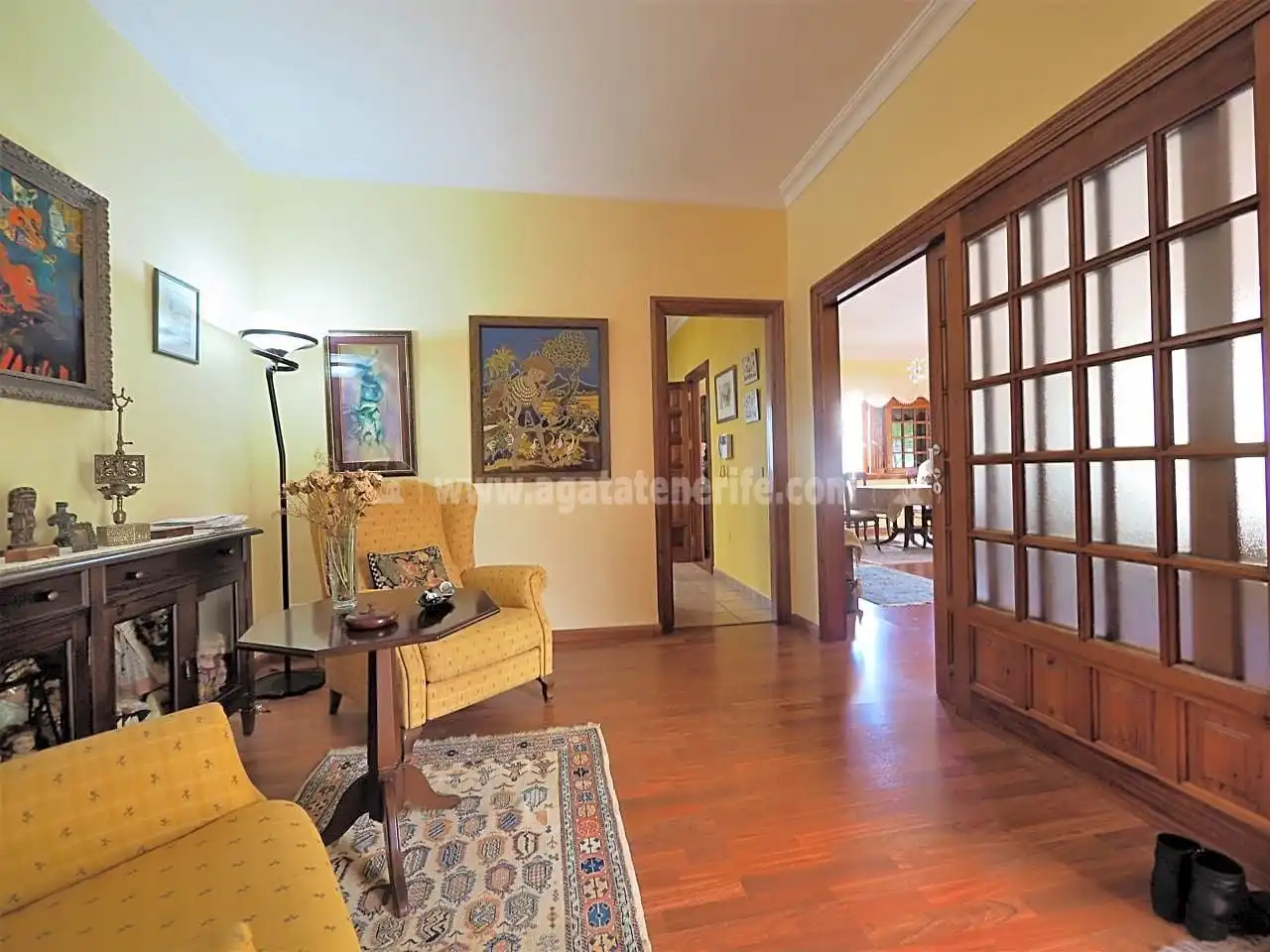 Sala d'estar de Casa o xalet en venda en Icod de los Vinos amb Parquet, Terrassa i Traster