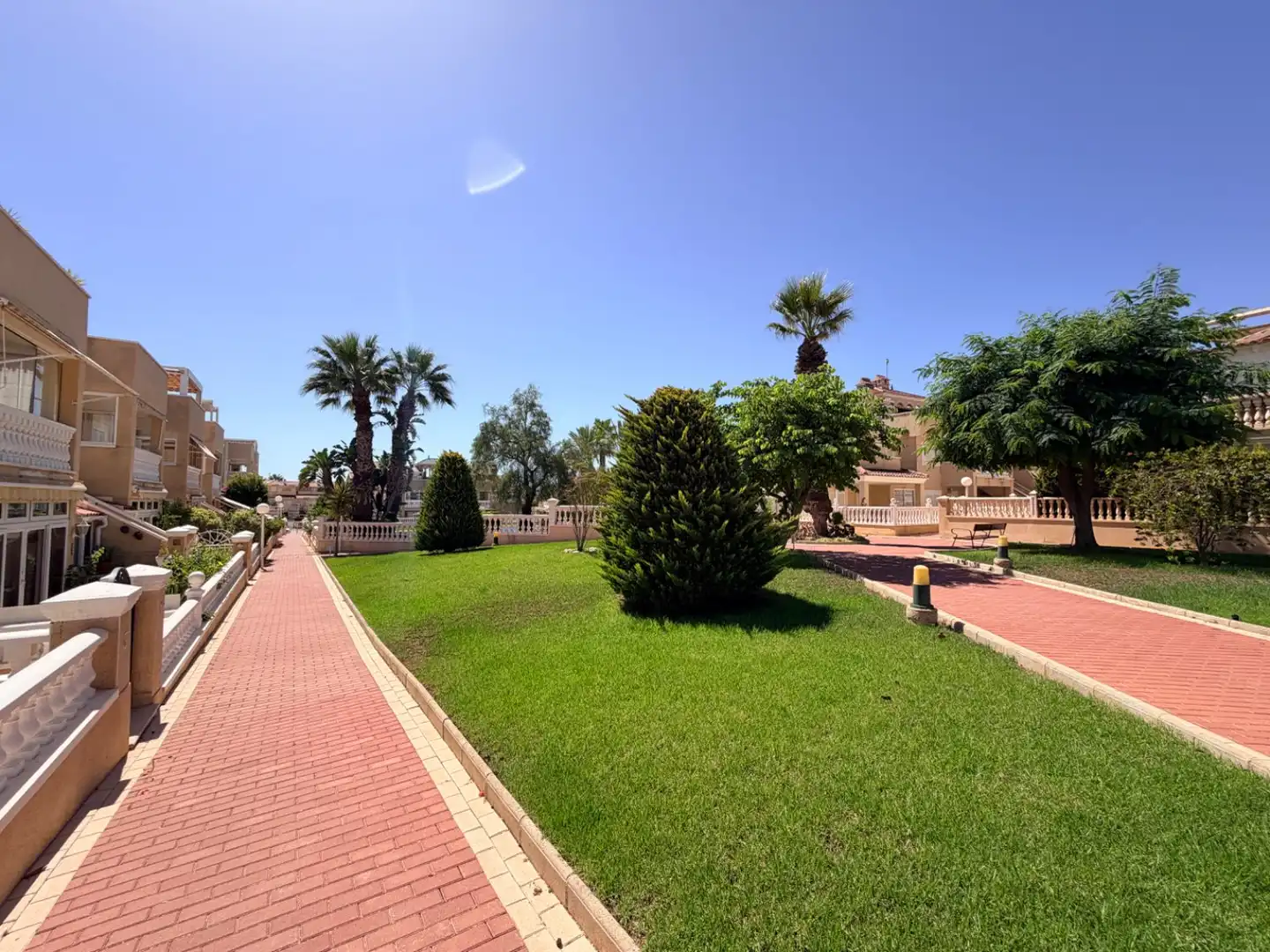 Jardín de Dúplex en venta en Orihuela con Aire acondicionado, Piscina y Amueblado