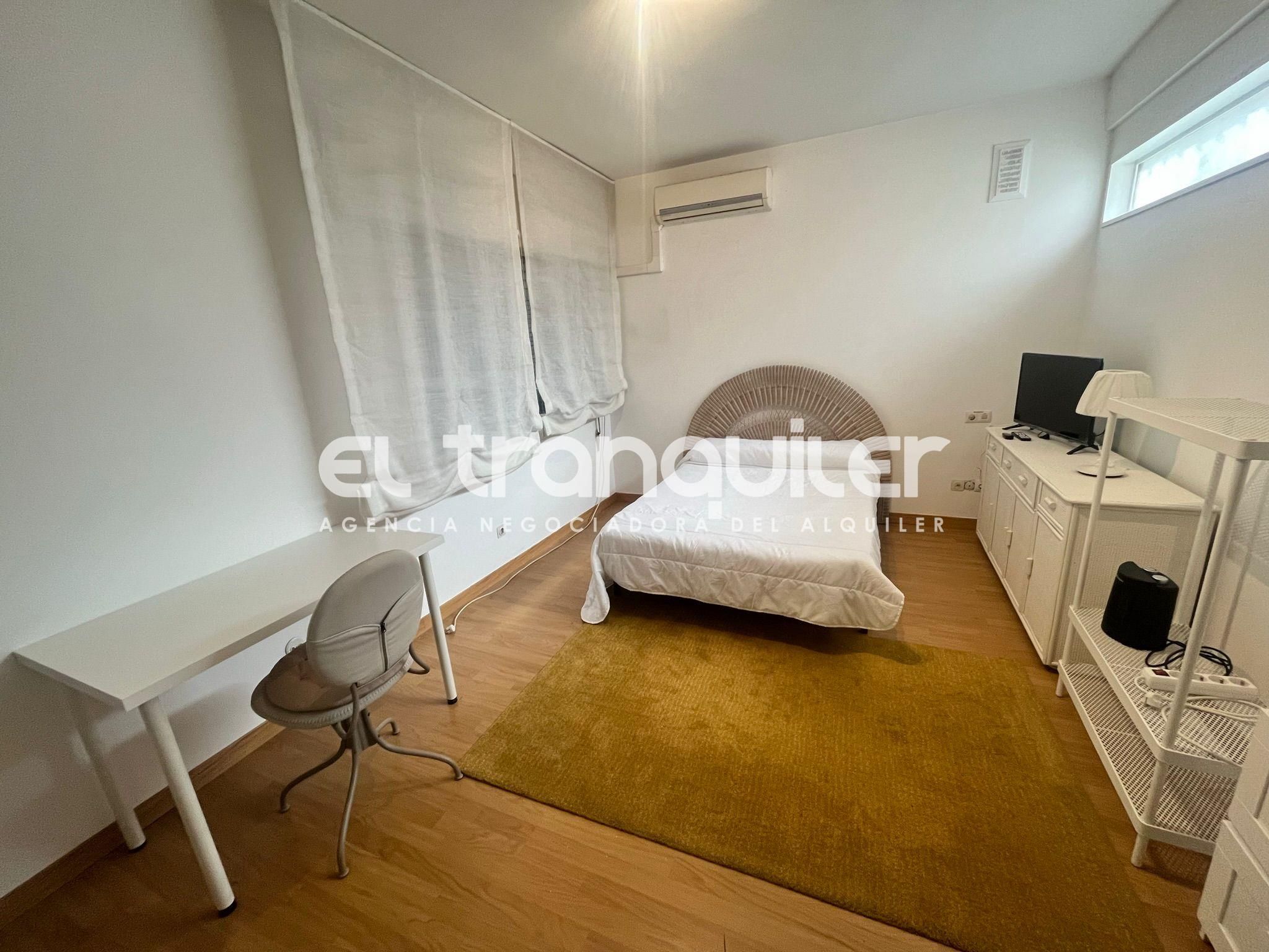 Dormitori de Estudi de lloguer en  Madrid Capital amb Aire condicionat, Parquet i Rentadora