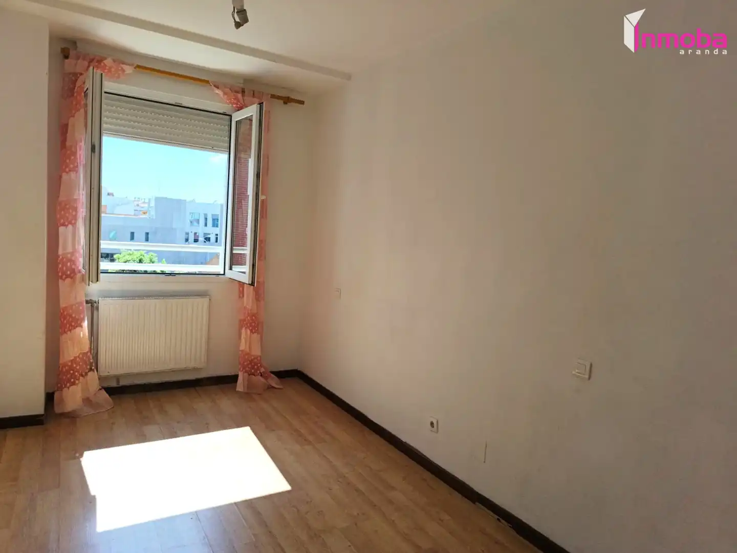 Bedroom of Flat for sale in Aranda de Duero  with Heating and Oven