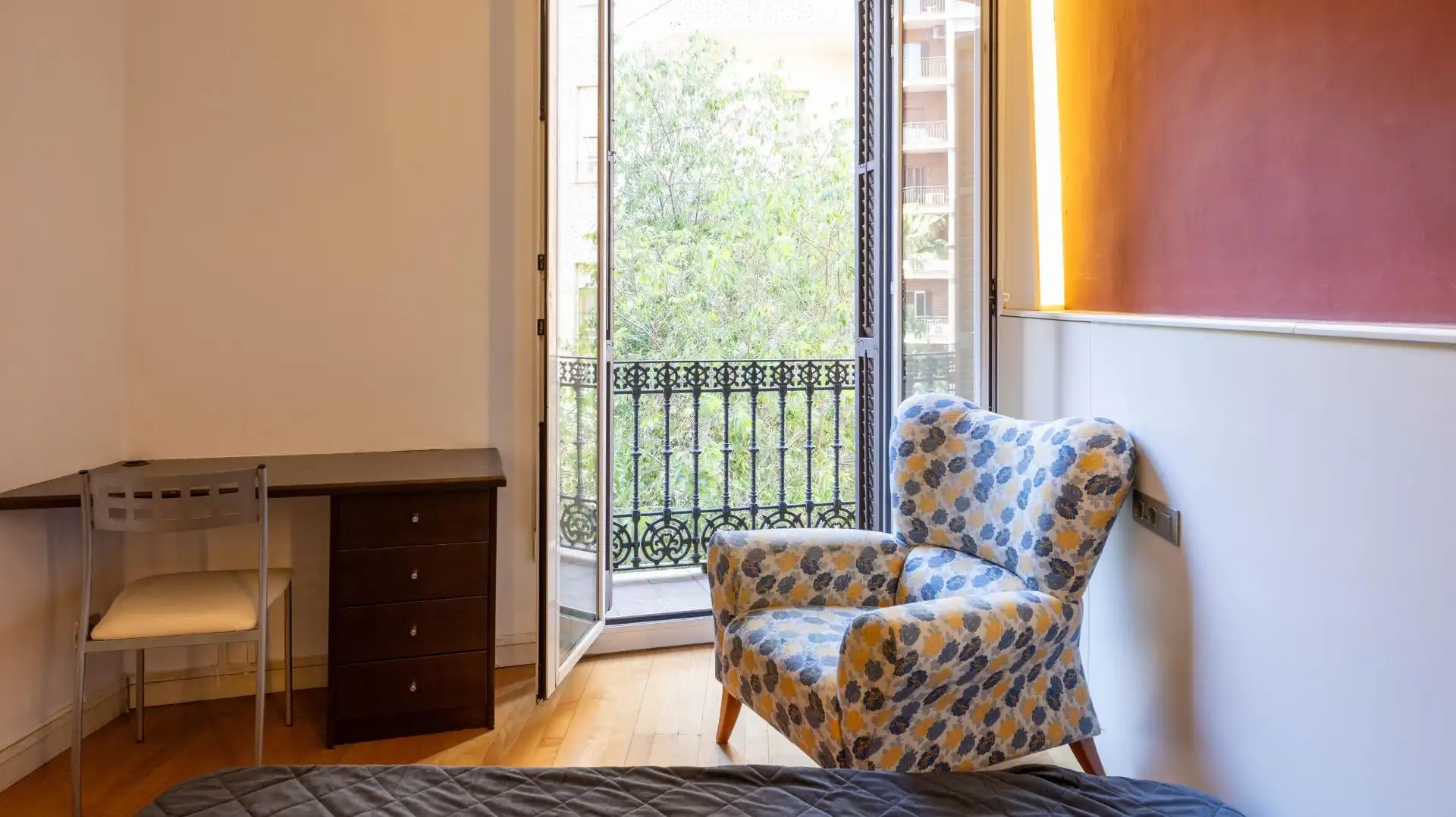 Schlafzimmer von Wohnung zum Verkauf in Barcelona mit Klimaanlage, Heizung und Parkett