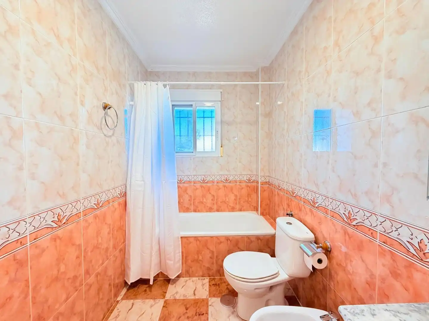 Bathroom of Detached homes for sale in Orihuela  with Air Conditioner, Heating and Private garden