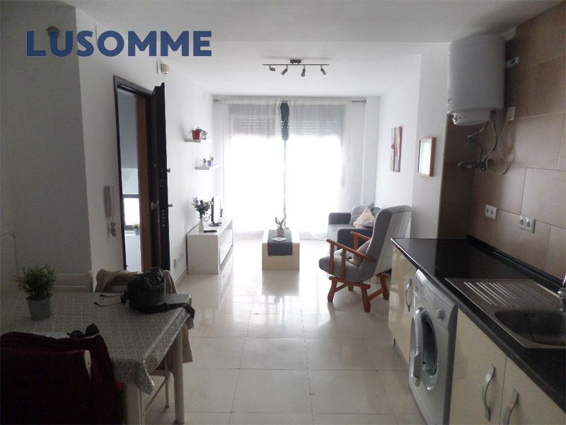 Living room of Flat to rent in Sagunto / Sagunt  with Furnished, Oven and Washing machine