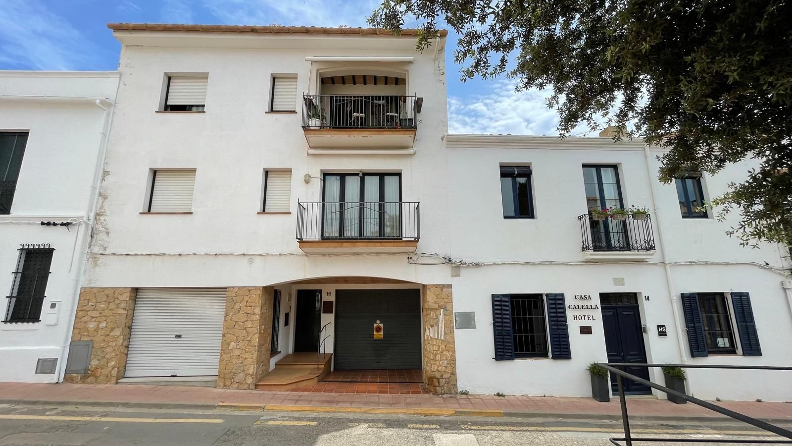 Exterior view of Apartment for sale in Palafrugell  with Air Conditioner, Heating and Terrace