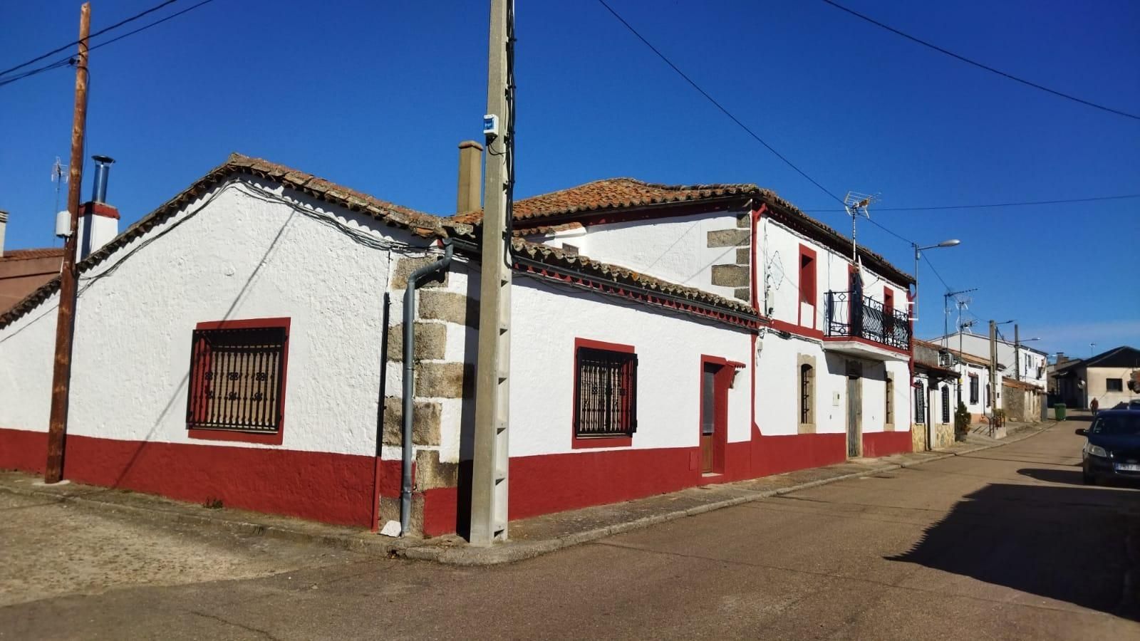 Vista exterior de Casa o chalet en venta en Buenamadre