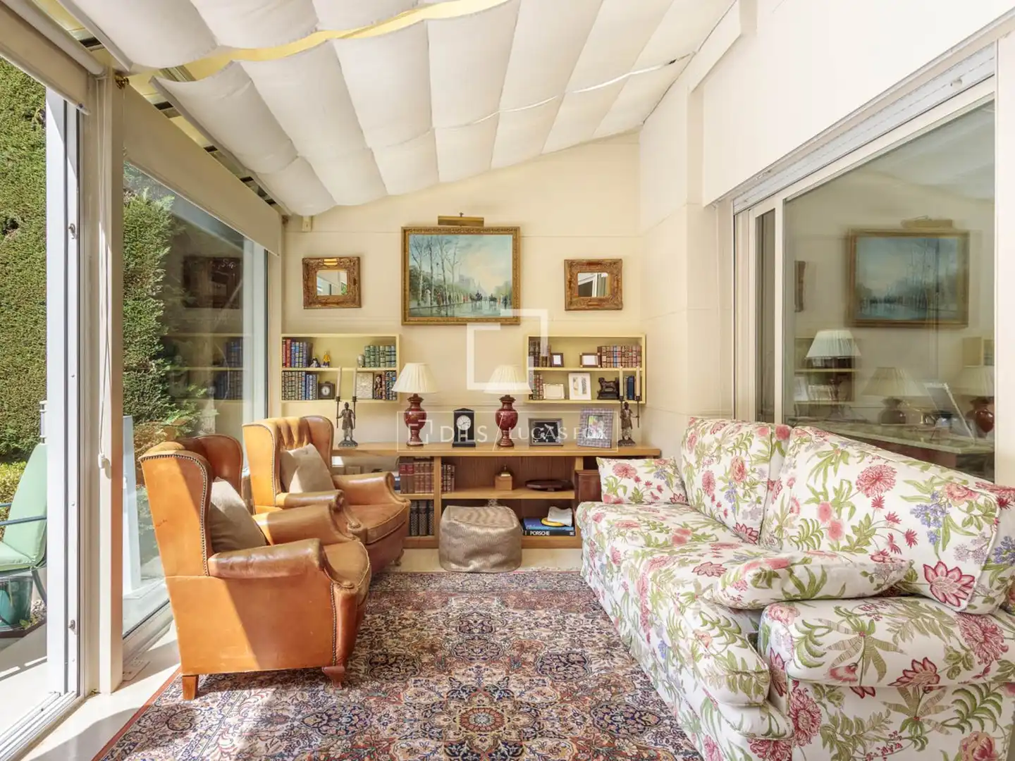 Sala d'estar de Casa o xalet en venda en Madrid amb Aire condicionat, Calefacció i Moblat