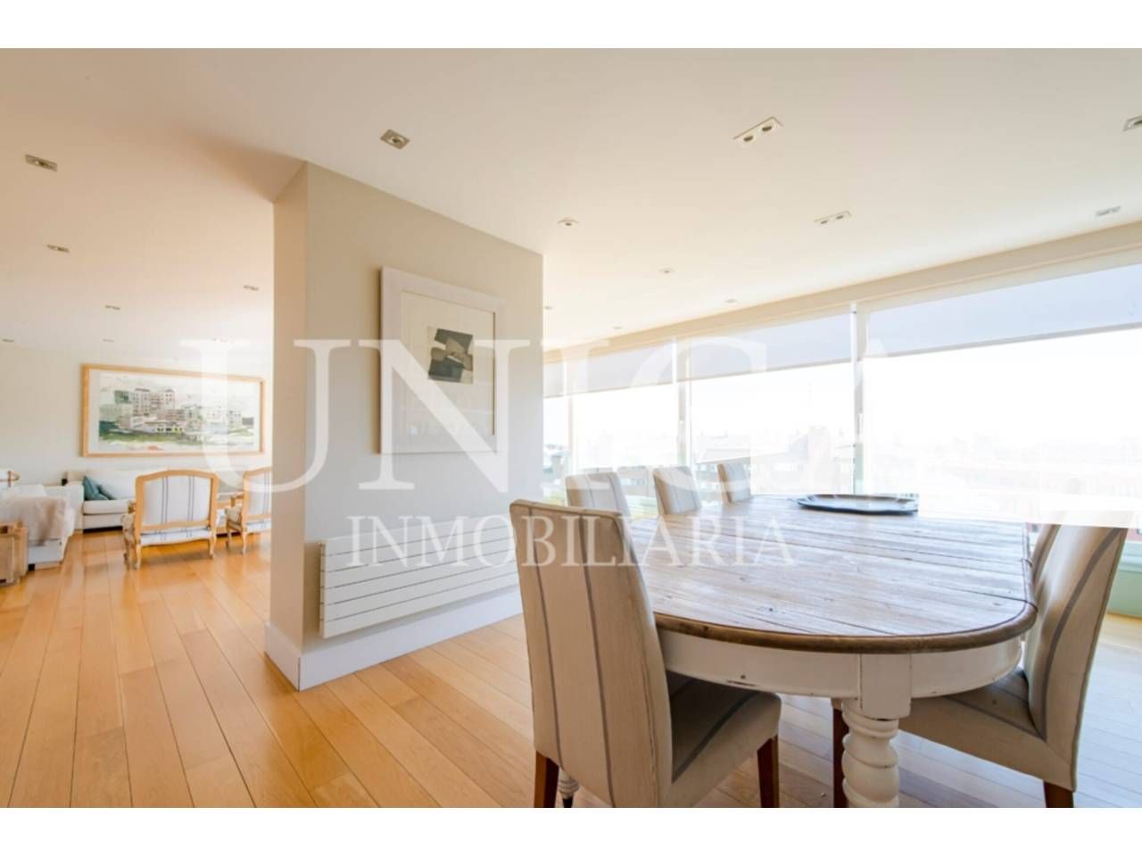 Dining room of Flat for sale in  Madrid Capital  with Air Conditioner, Parquet flooring and Storage room