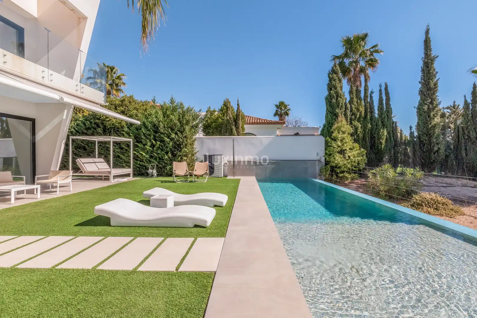 Villa avec piscine à vendre à Golf Bahía, imagen 4