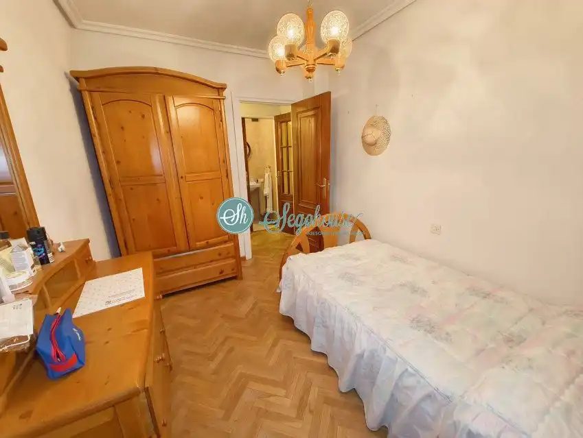 Habitación de Piso en venta en Segovia con Calefacción, Terraza y Trastero