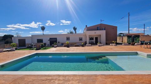 Villa en venta en Dolores, 4 dormitorios.