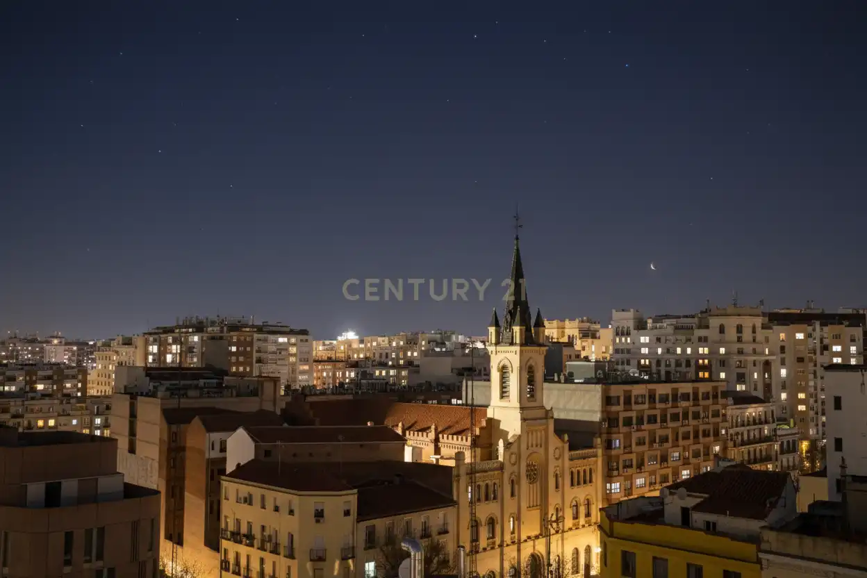 Vista exterior de Apartamento en venta en Madrid con Aire acondicionado, Horno y Lavadora