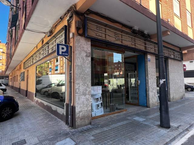 Local comercial en Venta en Calle VIRGEN DEL TREMEDAL, 1 en Barrio de Campanar