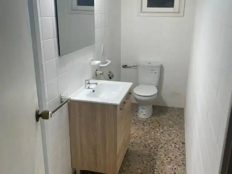 Badezimmer von Wohnung zur Miete in Campoamor - Altozano