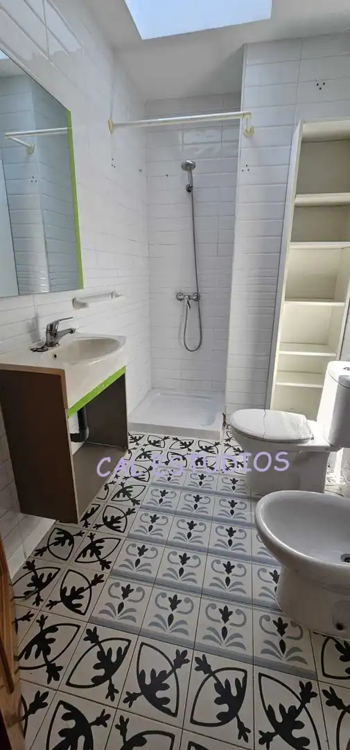 Bathroom of Flat for sale in Torrelaguna  with Air Conditioner and Storage room