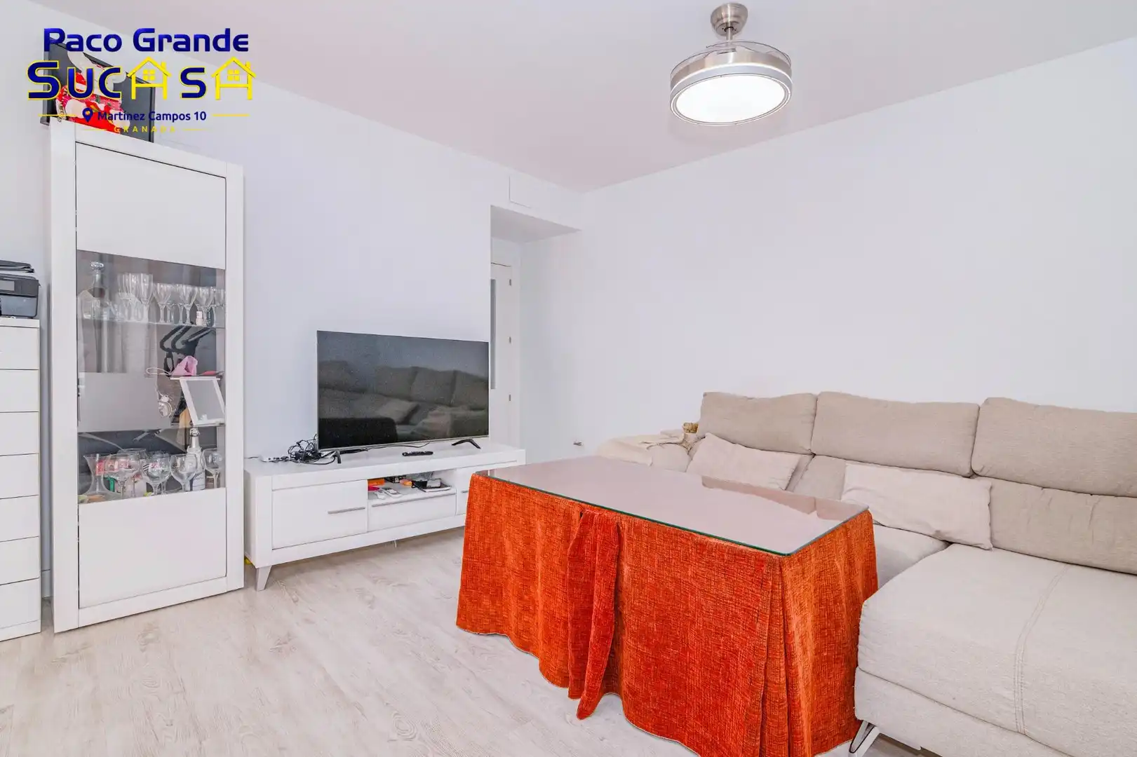 Wohnzimmer von Erdgeschoss zum Verkauf in La Zubia mit Klimaanlage, Heizung und Möbliert