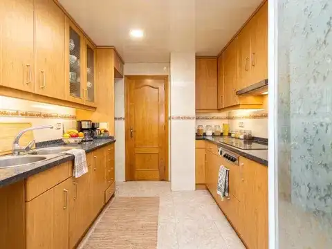 Flat with lift for sale in Carrer d'Ogassa, imagen 17