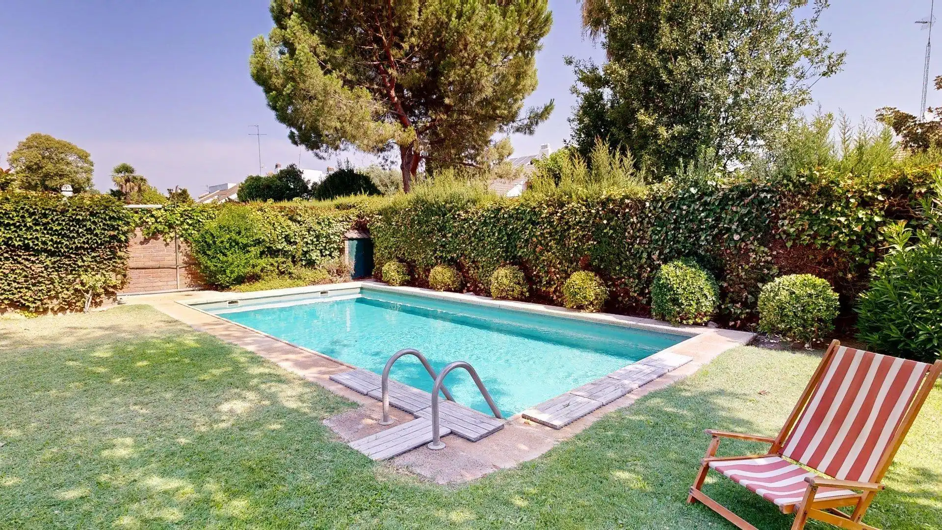Piscina de Casa o chalet en venta en Zaragoza con Aire acondicionado, Calefacción y Jardín privado