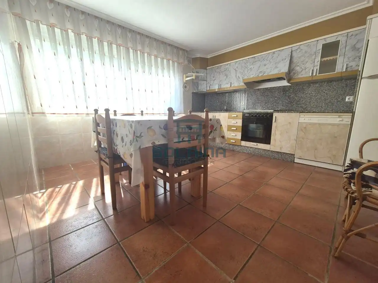 Cuina de Casa o xalet en venda en Coles amb Calefacció, Jardí privat i Moblat