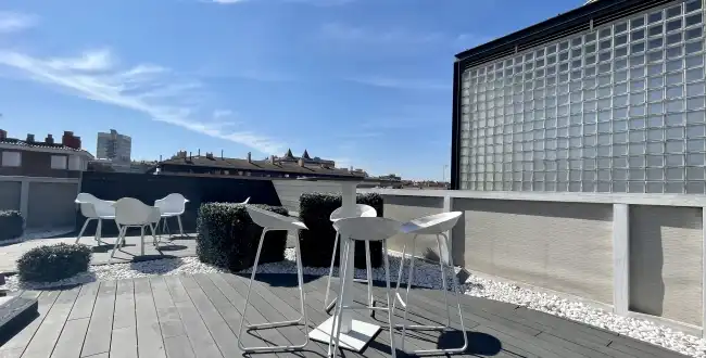 Terrasse von Büro zur Miete in Girona mit Klimaanlage, Heizung und Balkon