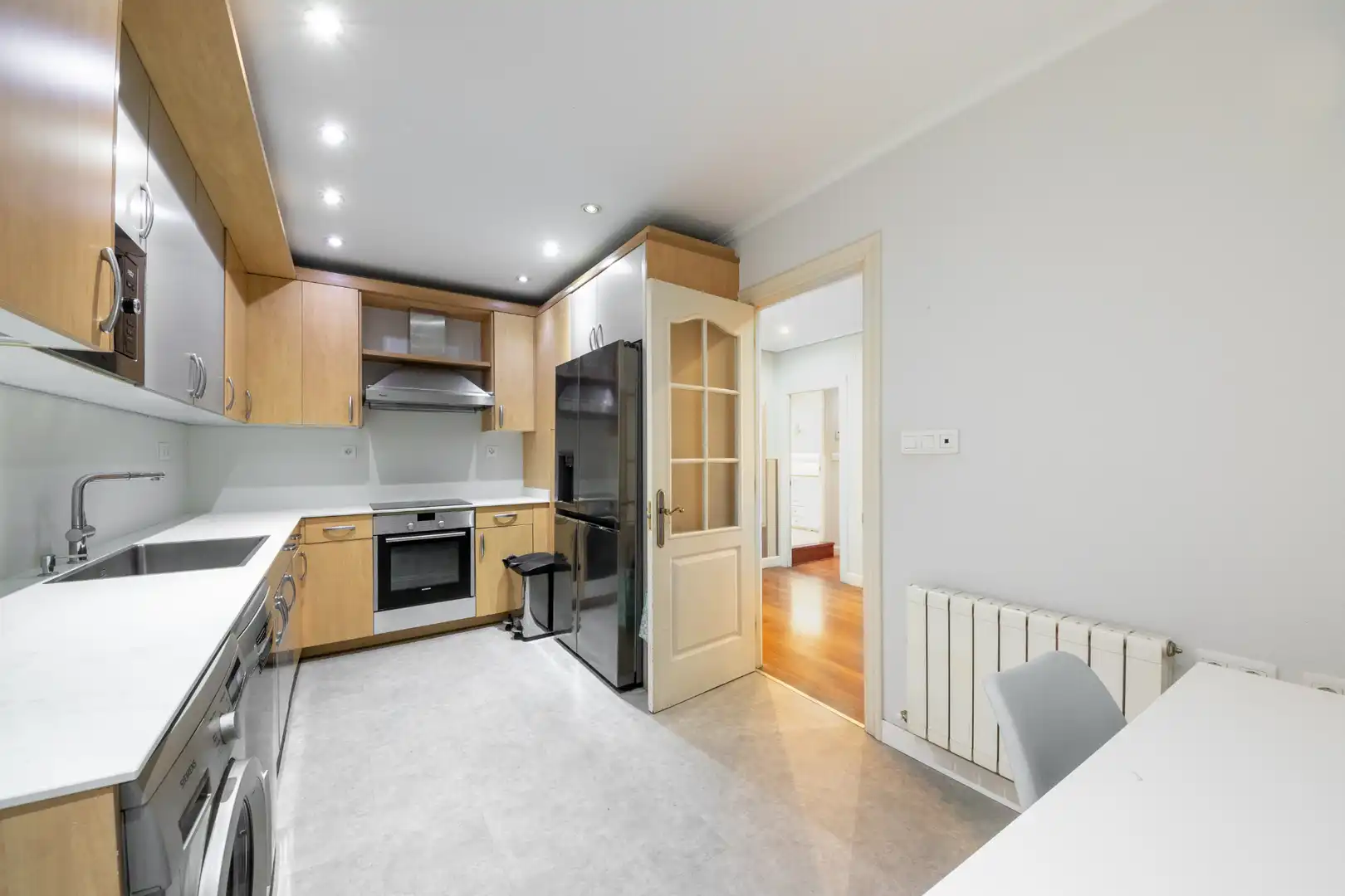 Kitchen of Flat for sale in Bilbao   with Heating, Oven and Washing machine