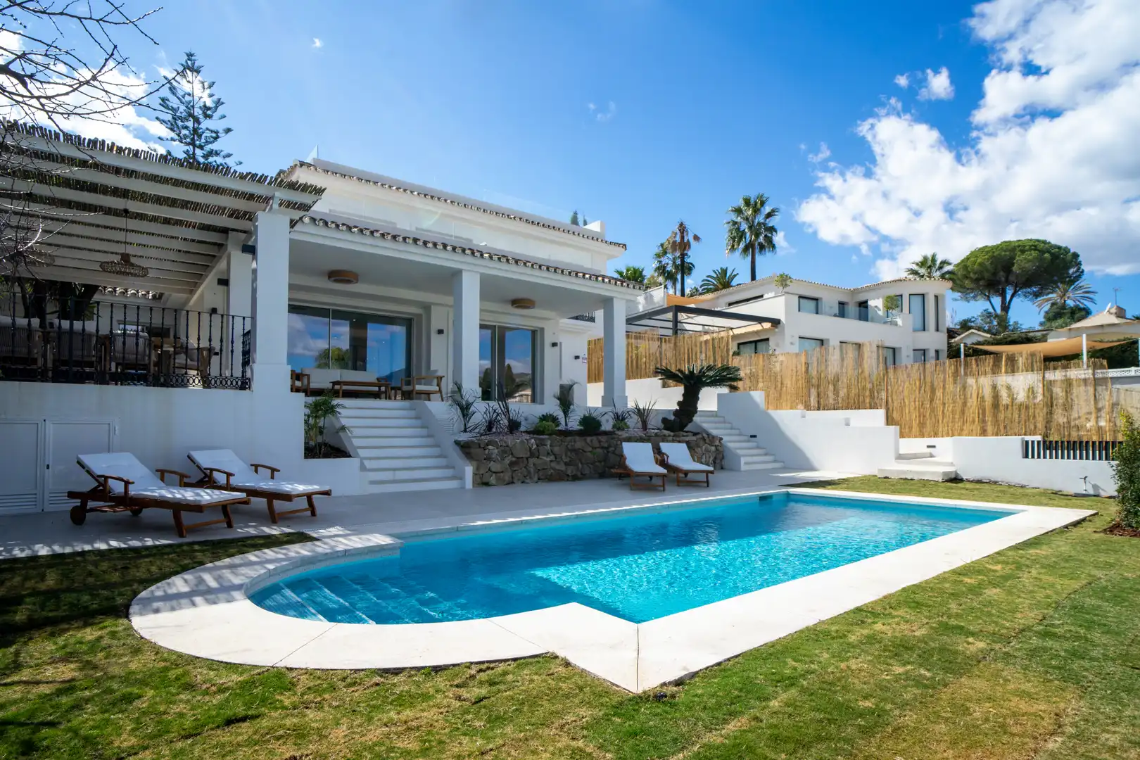 Chalet con terraza en venta en Urbanizacion N Andal Aloha Golf 10, imagen 2