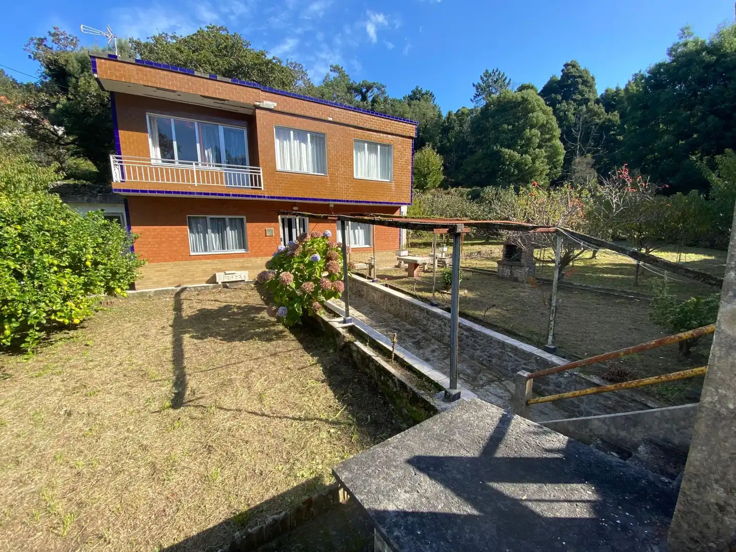 Vista exterior de Casa o xalet en venda en Cee amb Terrassa
