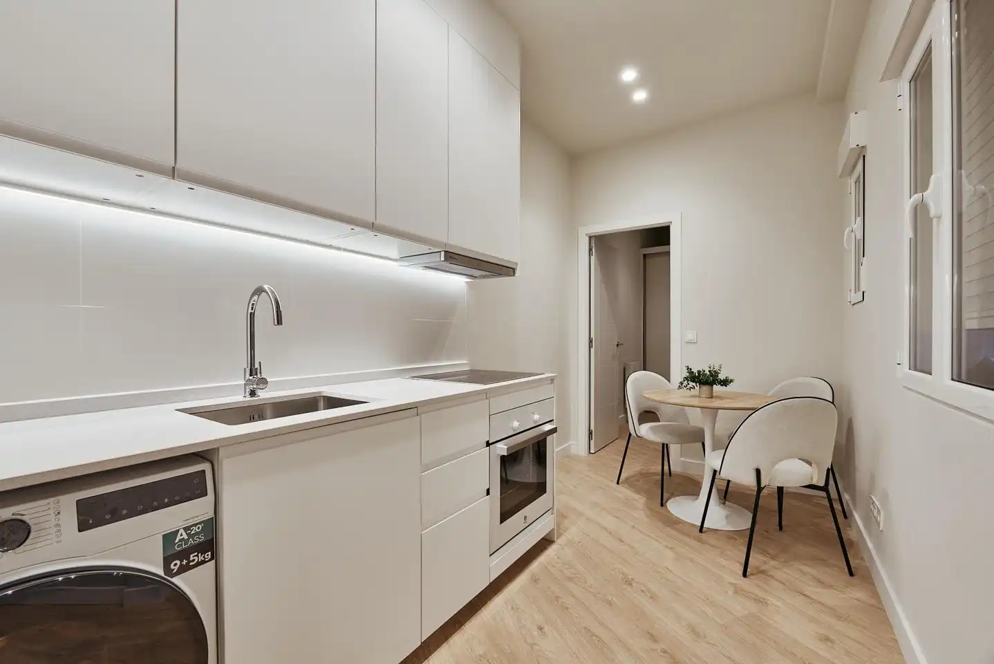 Cuina de Planta baixa en venda en Madrid amb Aire condicionat, Calefacció i Moblat